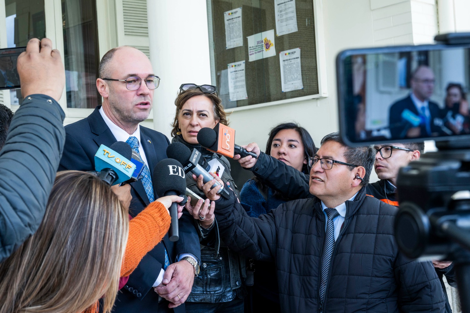 Nakon Mladićeva ispraćaja žestoka rasprava u EP-u: "Treba li EU nastaviti pregovore sa Srbijom?"