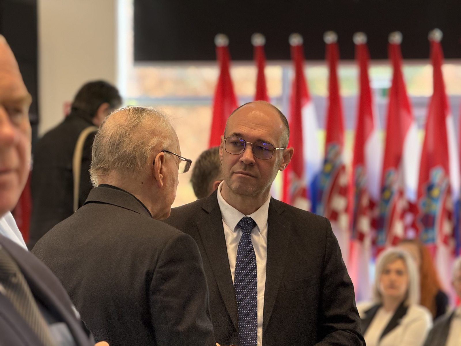 Stier: Europa mora preuzeti veću odgovornost za vlastitu sigurnost