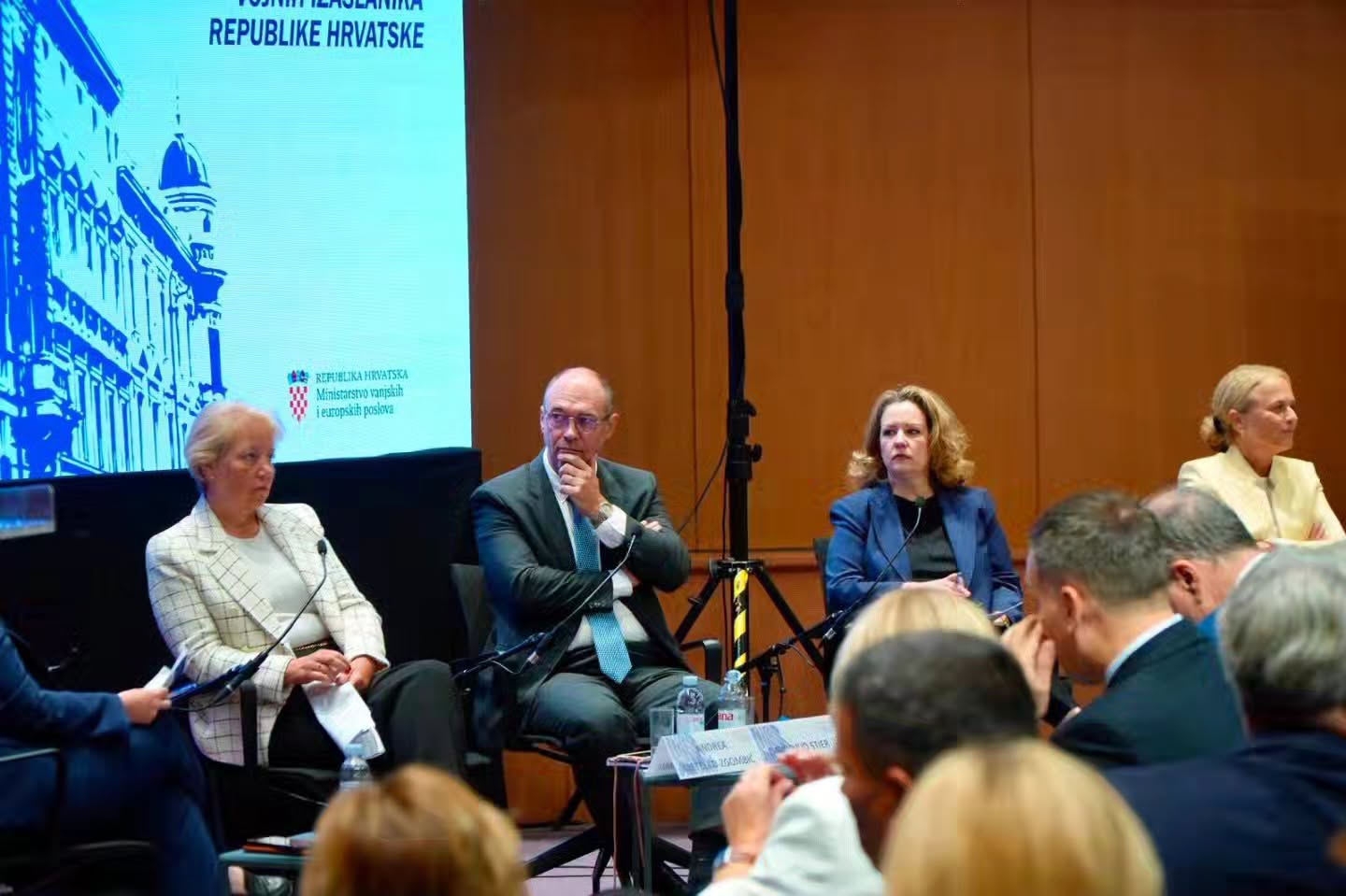 Stier na Konferenciji hrvatskih veleposlanika sudjelovao na panelu o Europskoj uniji