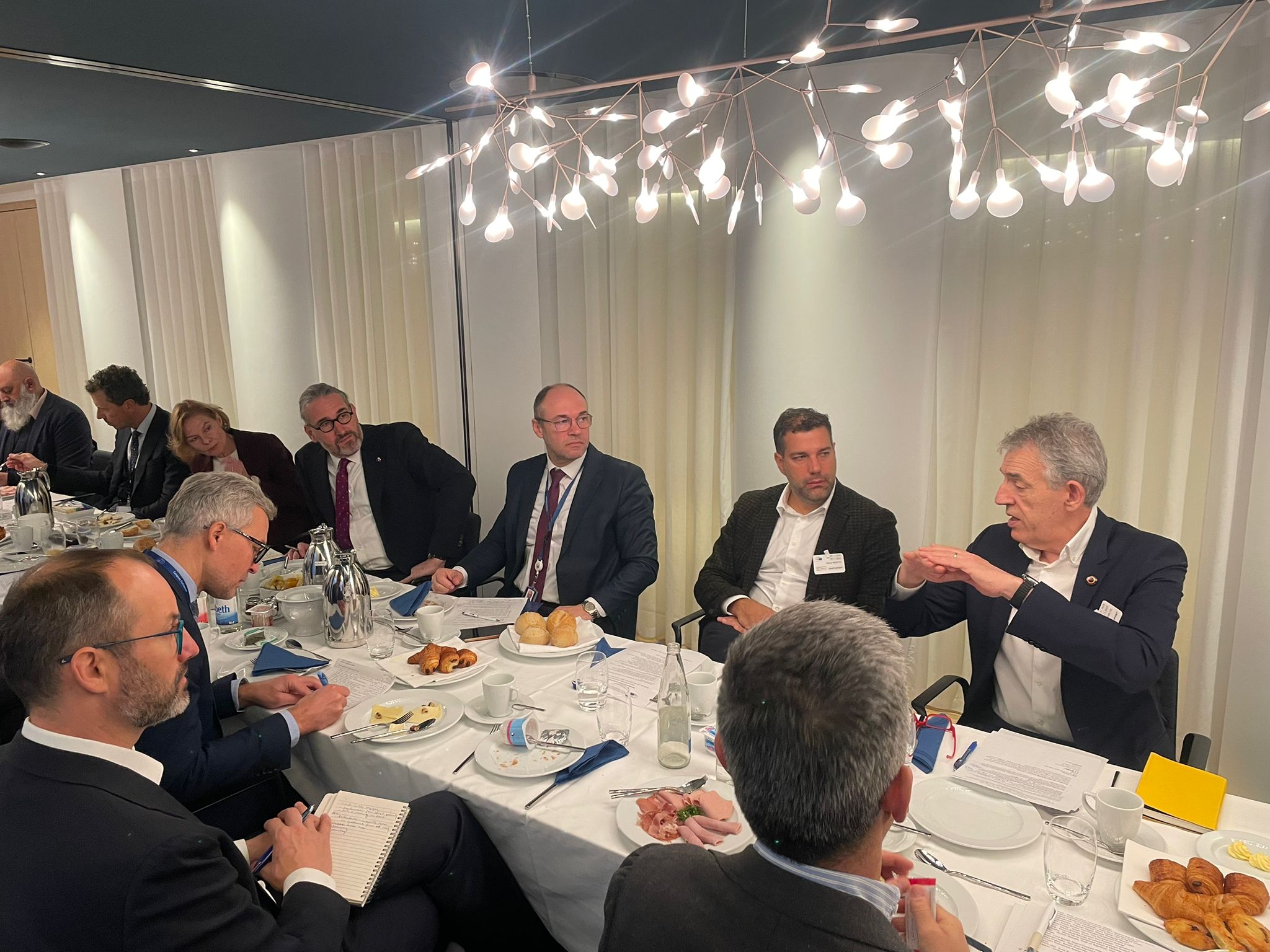 Radni doručak o geotermalnoj energiji u Europskom parlamentu: Stier sudjelovao u raspravi s vodećim europskim stručnjacima